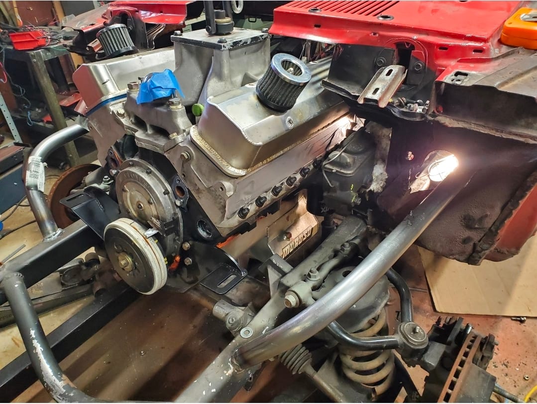 427 small-block Chevy engine installed in the 1974 Ford Pinto “Chinto” during home garage race car build